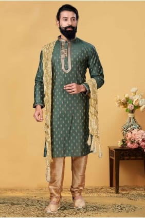 Green Men Kurta with Embroidered Jacquard KURR184