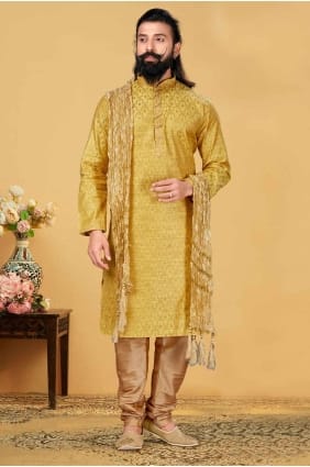 Yellow Men Kurta with Embroidered Jacquard KURR186
