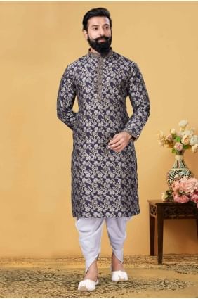 Jacquard Men Kurta in Navy blue with Embroidered KURR192