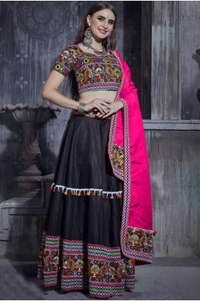 Black Embroidered Art silk Navratri Chaniya Choli LC5718