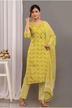 Printed Rayon Salwar Kameez in Green SK153934