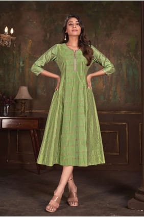 Green Kurti in Cotton with Digital print KTI2327