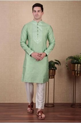Jacquard Men Kurta with Embroidered KURR346
