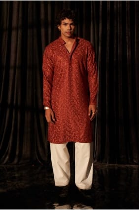 Berry red Men Kurta in Viscose with Embroidered KURR375