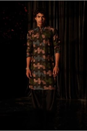 Men Kurta in Black Linen with Embroidered KURR384