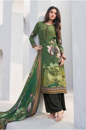 Green Crepe Digital print Straight Pant Suit with Dupatta SK154885