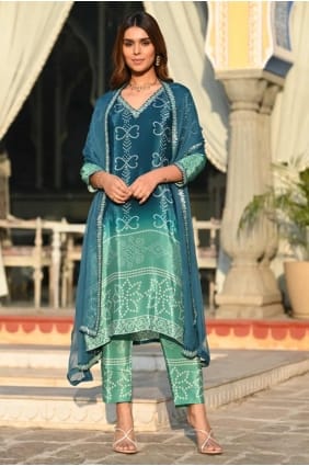 Embroidered Chiffon Straight Pant Suit in Rama with Dupatta SK155399