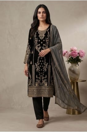 Black Salwar Kameez with Embroidered Silk SK159175