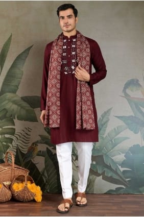 Maroon Viscose Embroidered Men Kurta with Dupatta KURR600