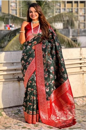 Green Weaving Banarasi silk Saree SR28347