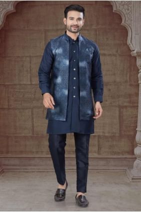 Navy blue Men Kurta in Weaving Silk KURR467