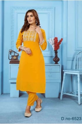 Mustard Straight Pant Suit in Cotton with Printed SK154168