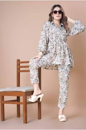 Printed Crepe Straight Pant Suit in White SK154634
