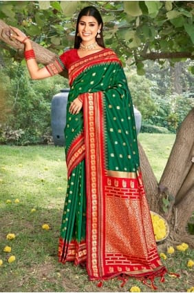 Silk Saree in Green with Weaving SR29535